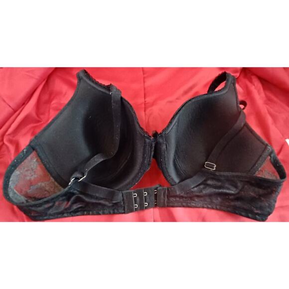 Body By Victoria's Secret Lined Perfect Coverage Bra / BlackLace Size 38C - Picture 2 of 4